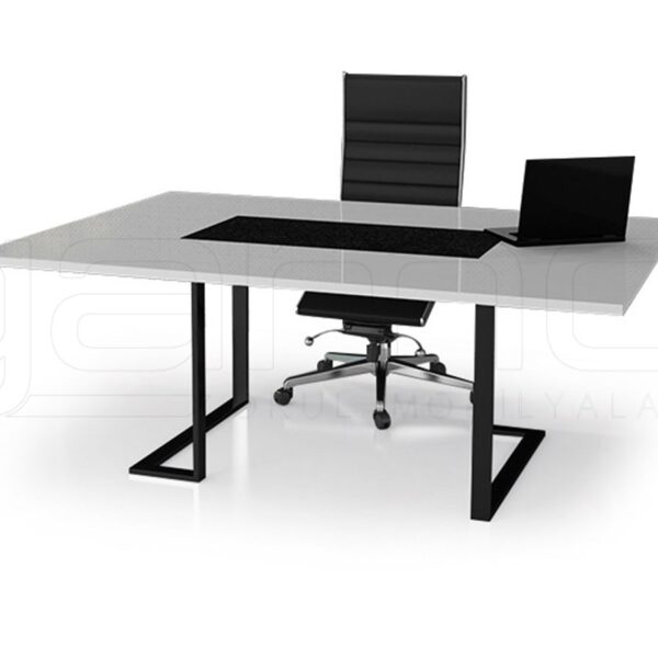 GM026--306 Toplantı Masası